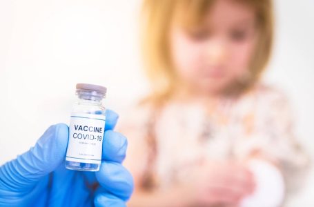 Ancora errori sulle somministrazioni, diversi bambini della California stanno male dopo una dose sbagliata di vaccino COVID