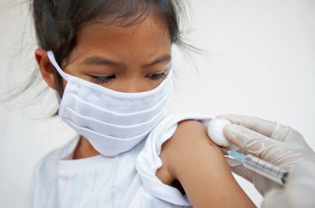 Murdoch Children’s Research Institute (MCRI) e Università di Friburgo: “Attenzione prima di vaccinare i bambini sotto i 12 anni contro il COVID-19”