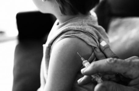 Dati ufficiali: i bambini hanno fino a 52 volte più probabilità di morire a seguito della vaccinazione Covid-19 rispetto ai bambini non vaccinati