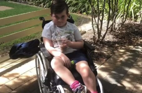 Sean- 6 anni con gravi reazioni avverse dopo la prima dose di vaccino Pfizer COVID