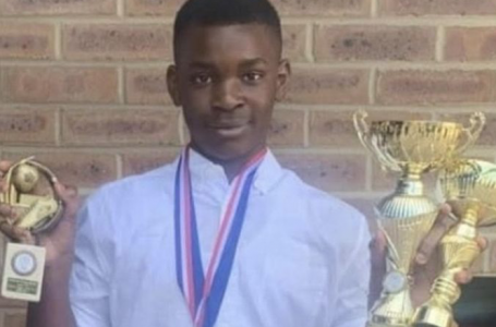 Samuel, 13enne calciatore juniores inglese, è morto per infarto sul campo da calcio sabato 7 maggio