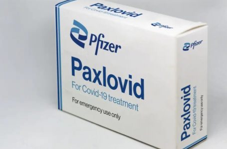 Paxlovid e “COVID-19 Rebound”: senatore statunitense triplamente vaccinato risulta positivo di nuovo per SARS-CoV-2 dopo aver assunto il  farmaco, intanto Pfizer aumenta gli investimenti