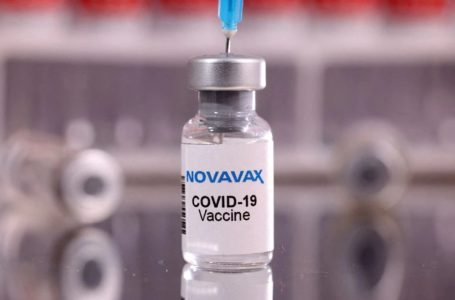 L’UE aggiunge GRAVI reazioni allergiche come potenziali effetti collaterali del vaccino NOVAVAX 